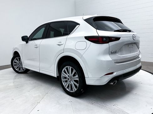Used 2023 MAZDA CX-5 Signature image 2