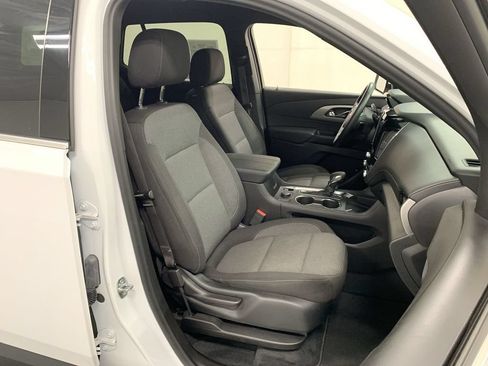 Used 2023 Chevrolet Traverse LT AWD/4WD image 23