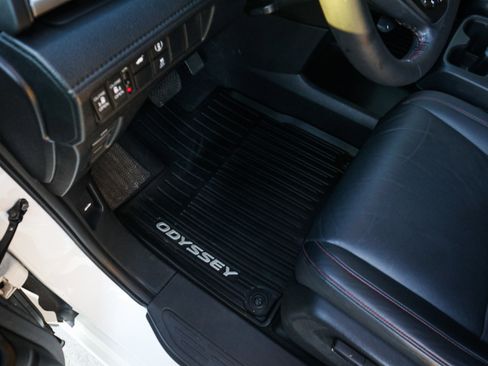 Used 2023 Honda Odyssey Sport image 16