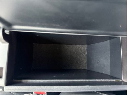 Used 2017 Toyota Prius Three Touring image 22