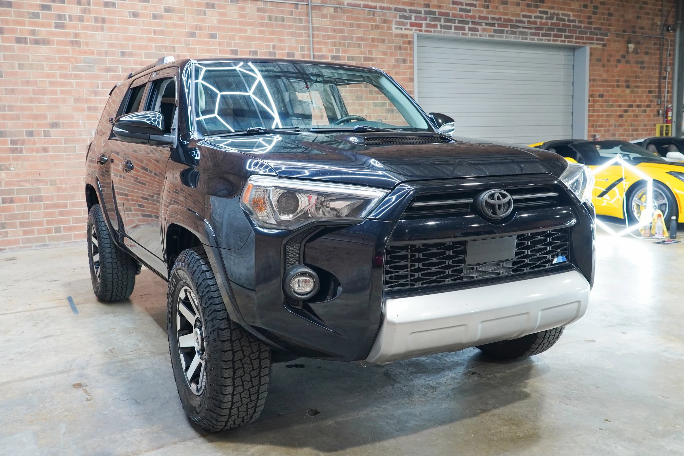 Used 2021 Toyota 4Runner TRD Off-Road Premium AWD/4WD image 4