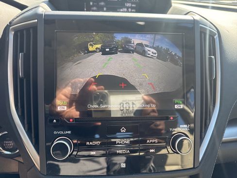 Used 2021 Subaru Impreza 2.0i Limited image 11