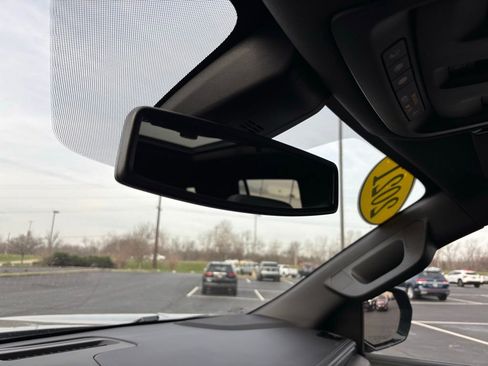 Used 2021 Chevrolet Tahoe Z71 image 41