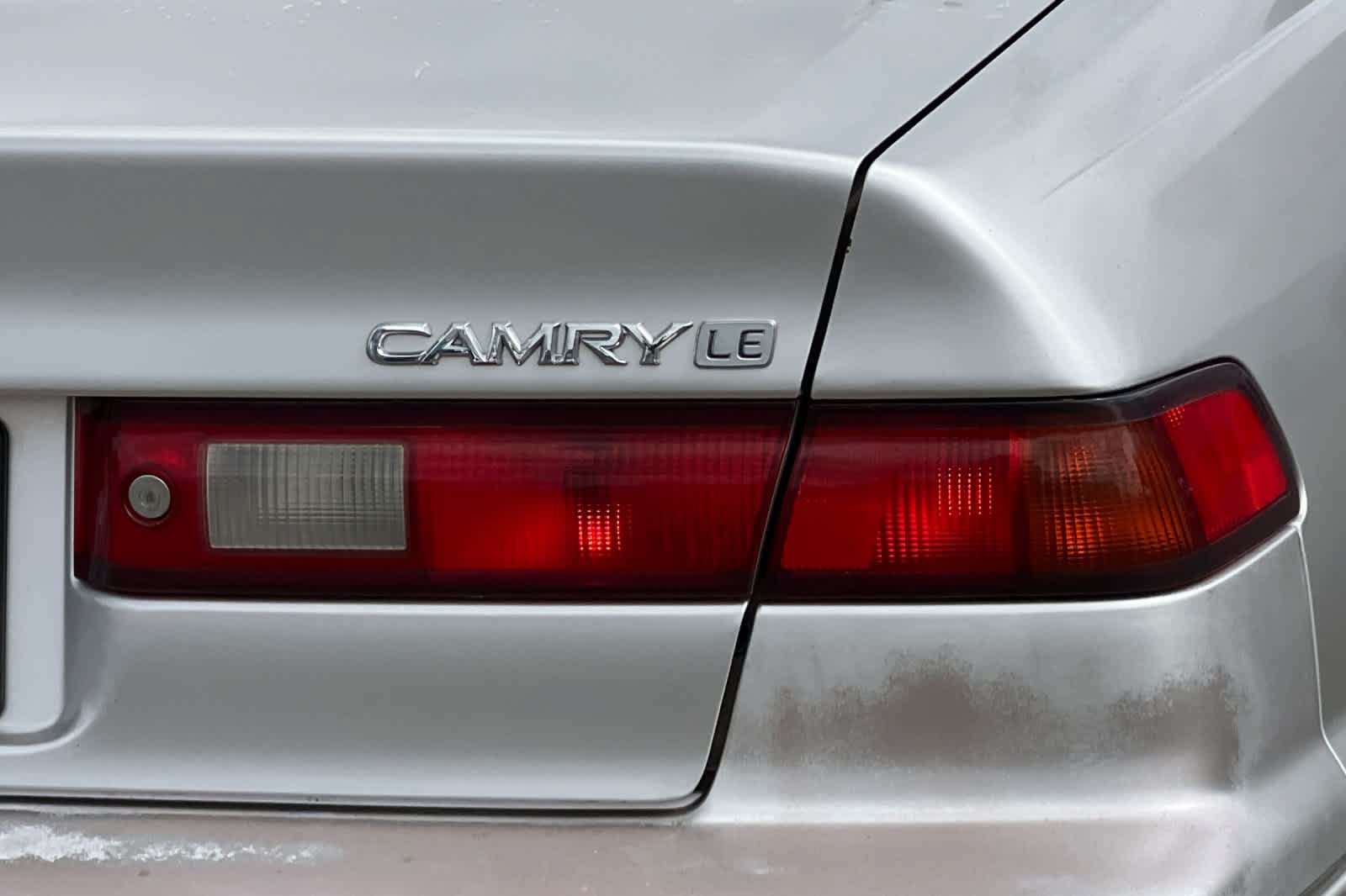 Used 1997 Toyota Camry LE w/ Leather Trim Pkg FWD image 29
