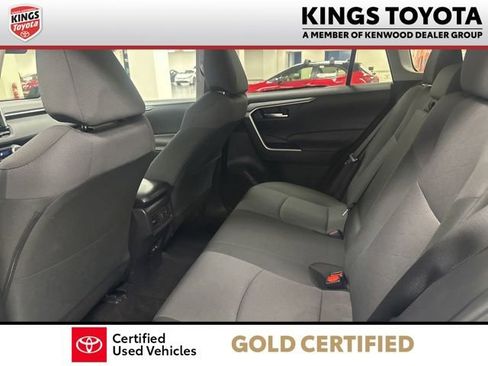Used 2025 Toyota RAV4 XLE image 20