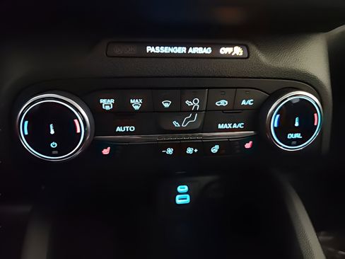 Certified 2023 Ford Escape Active image 17