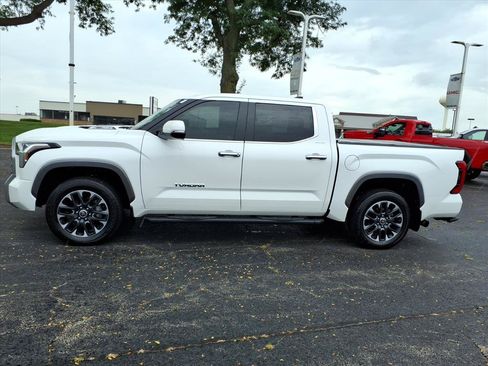 Used 2024 Toyota Tundra Limited w/ Power Package AWD/4WD image 4