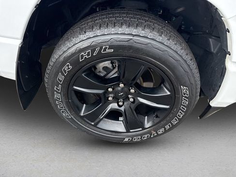 Used 2022 RAM 1500 Big Horn AWD/4WD image 11