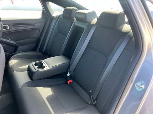 Used 2025 Honda Civic Sport image 17