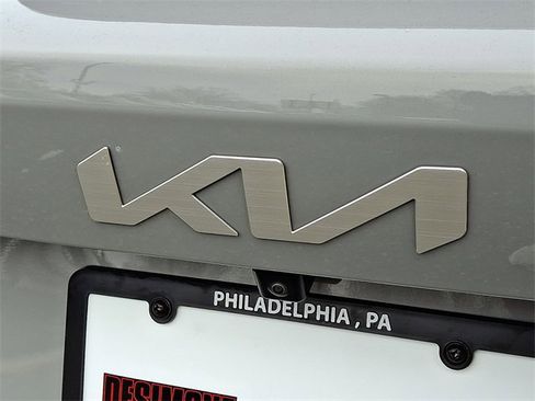 Certified 2025 Kia Sorento SX image 31