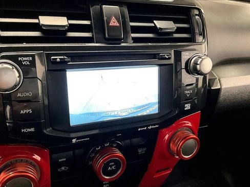 Used 2018 Toyota 4Runner TRD Off-Road AWD/4WD image 14