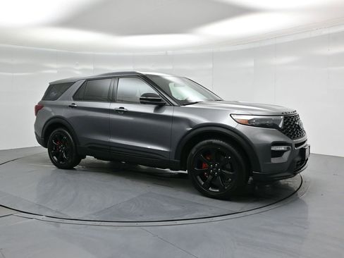 Certified 2022 Ford Explorer ST w/ Equipment Group 401A image 28