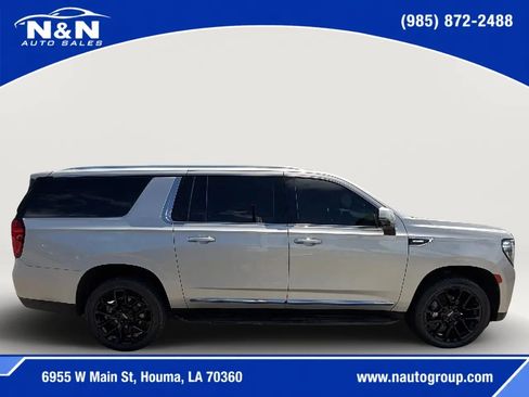 Used 2022 GMC Yukon XL SLT w/ SLT Premium Package RWD image 6