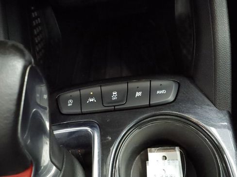 Used 2023 Chevrolet TrailBlazer RS w/ Sun and Liftgate Package AWD/4WD image 35
