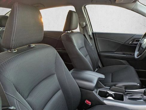 Used 2015 Honda Accord Sport image 16