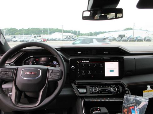 New 2026 GMC Sierra 1500 AT4 w/ AT4 Premium Package AWD/4WD image 19