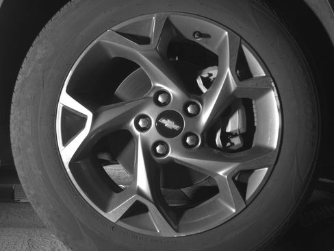 Used 2025 Chevrolet Trax LT FWD image 13