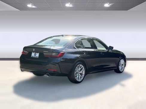New 2026 BMW 330i xDrive Sedan w/ Premium Package AWD/4WD image 9