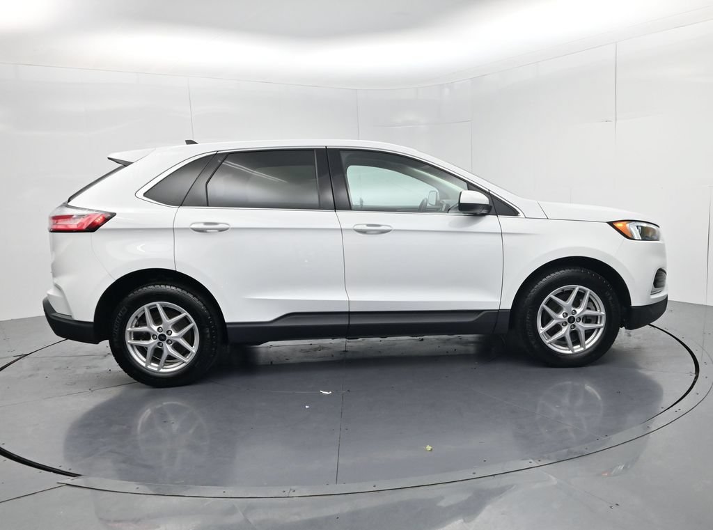 Used 2024 Ford Edge SEL AWD/4WD image 4