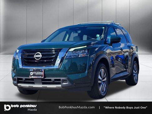 Used 2023 Nissan Pathfinder SL AWD/4WD image 23