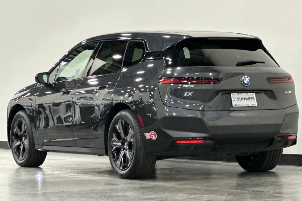 Certified 2024 BMW iX xDrive50 AWD/4WD image 6