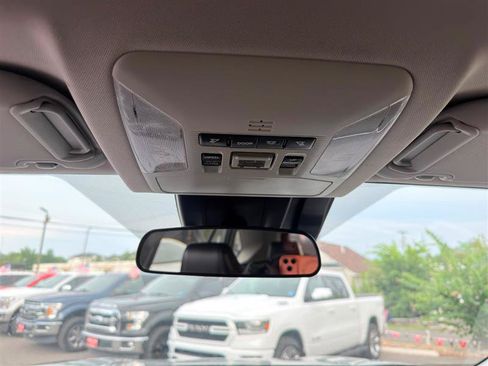 Used 2021 Toyota RAV4 XLE Premium FWD image 21