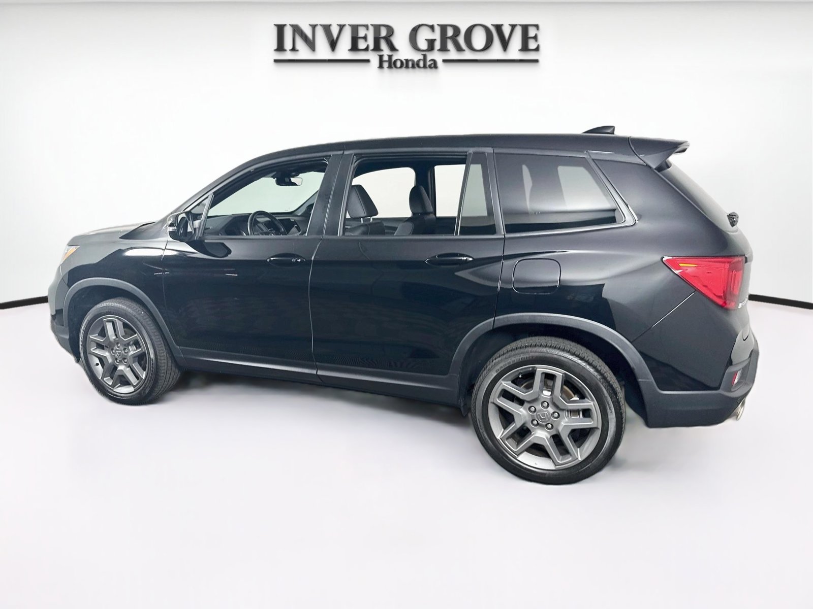 Used 2024 Honda Passport EX-L image 7
