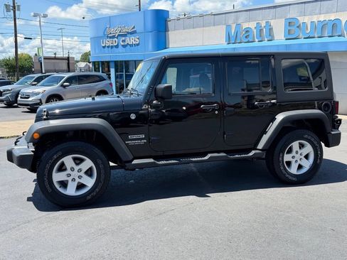 Used 2017 Jeep Wrangler Unlimited Sport w/ Quick Order Package 24S AWD/4WD image 20
