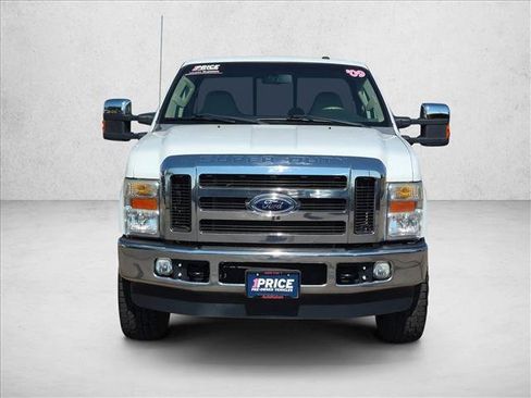 Used 2009 Ford F250 XLT AWD/4WD image 2