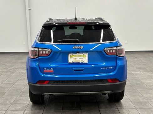 Used 2023 Jeep Compass Limited w/ Elite Group AWD/4WD image 3