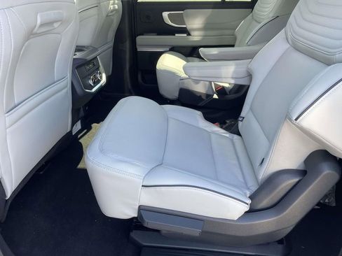 New 2025 Ford Expedition Max Platinum w/ Platinum Ultimate Package image 19