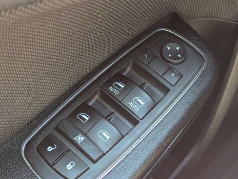 Used 2018 Dodge Charger SXT w/ Blacktop Package RWD image 23