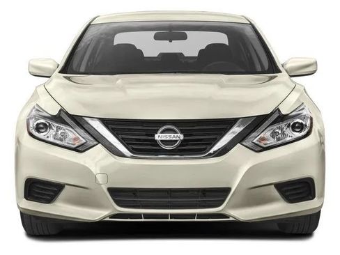 Used 2017 Nissan Altima 2.5 S w/ Power Driver Seat Package FWD image 7