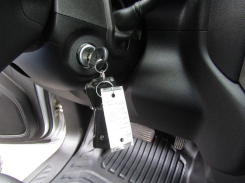 Used 2022 Chevrolet Silverado 1500 W/T w/ WT Value Package image 17