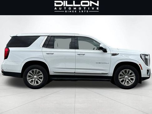 Used 2025 GMC Yukon Denali AWD/4WD image 3