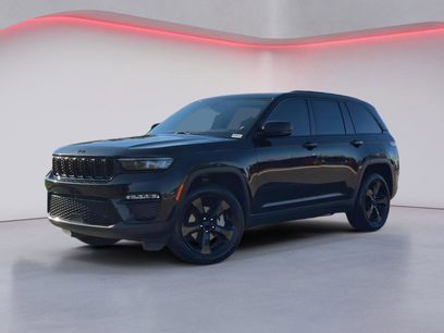 Used 2023 Jeep Grand Cherokee Limited w/ Black Appearance Package