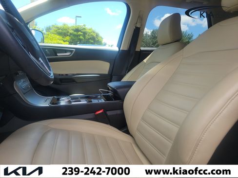 Used 2020 Ford Edge SEL w/ Convenience Package FWD image 26