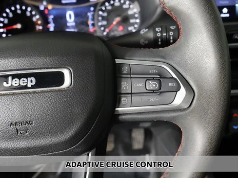 Used 2022 Jeep Compass Trailhawk AWD/4WD image 3