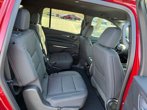 New 2026 Chevrolet Traverse LT image 15