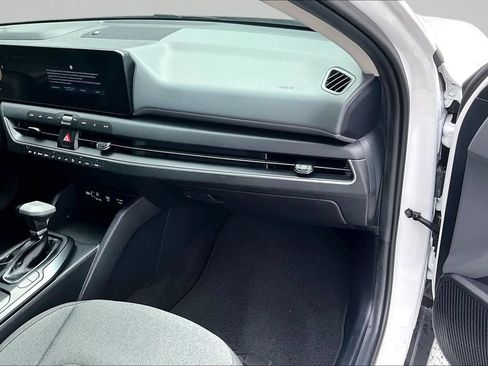 Used 2025 Kia K4 FWD image 27