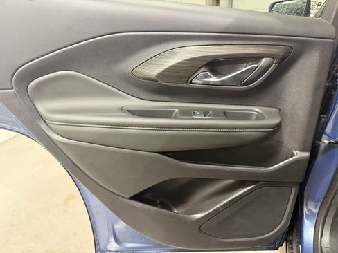 Certified 2024 GMC Terrain SLT w/ Tech Package image 23