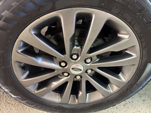 Used 2020 Ford Expedition Limited RWD image 36