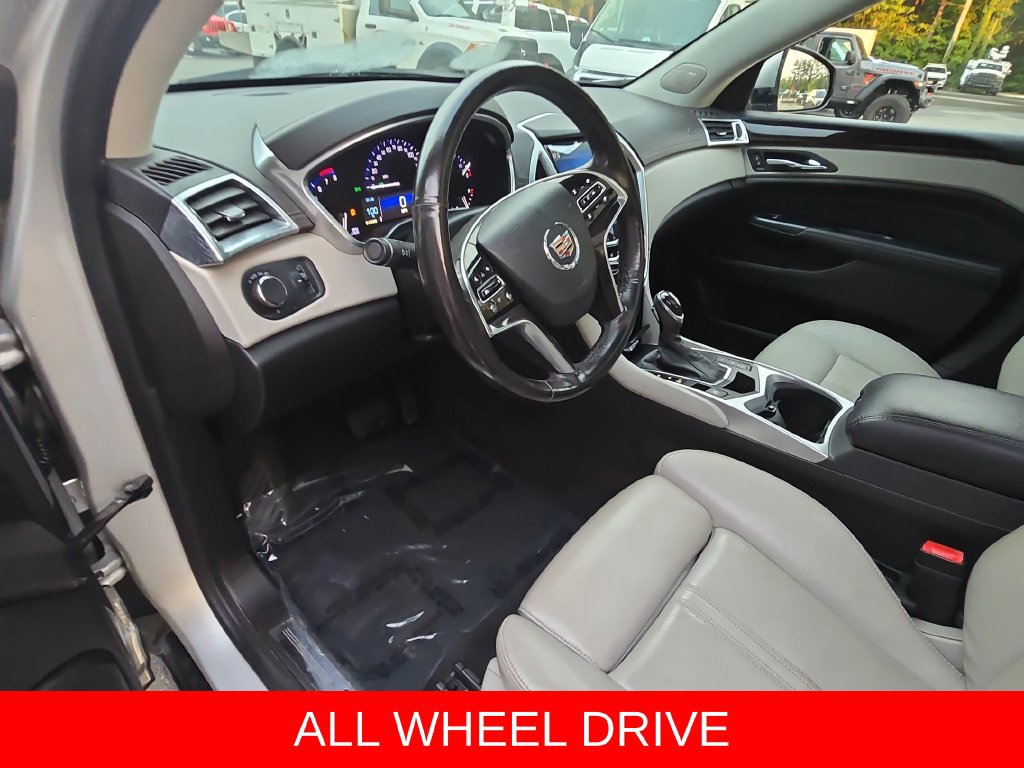 Used 2014 Cadillac SRX Luxury w/ Driver Awareness Package AWD/4WD image 17