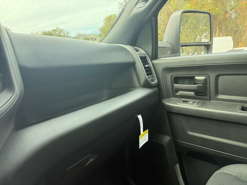 New 2026 RAM 2500 Tradesman AWD/4WD image 24