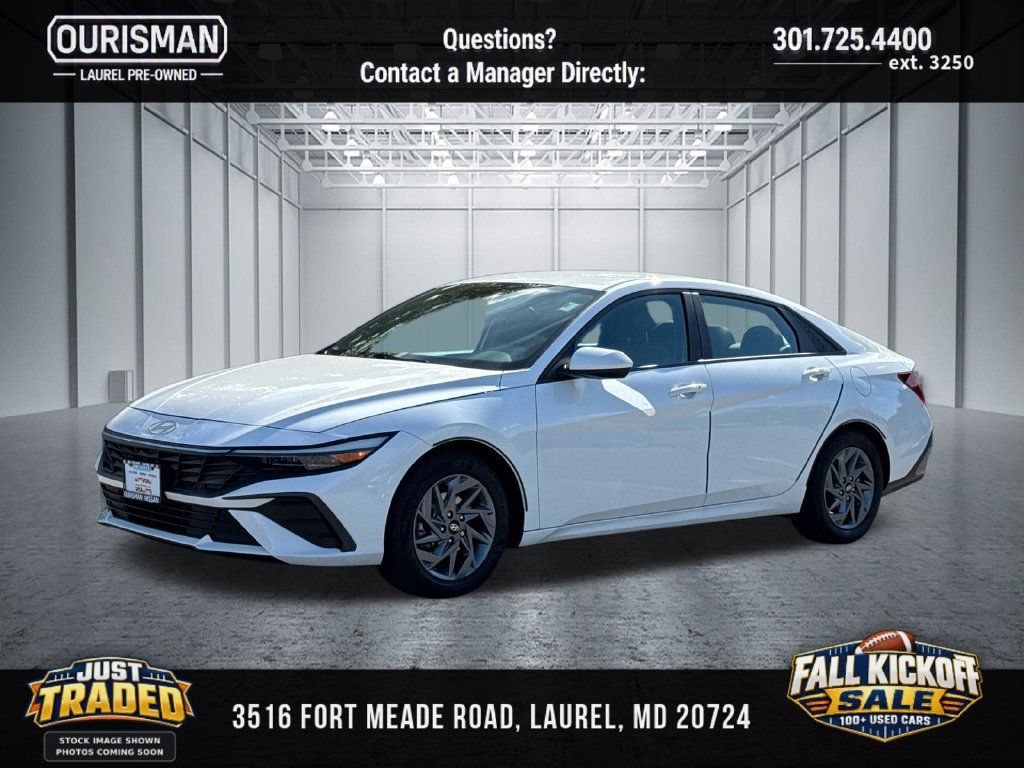 Used 2024 Hyundai Elantra SEL FWD image 4