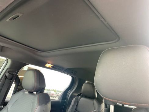 Used 2021 Toyota Sienna XSE FWD image 28
