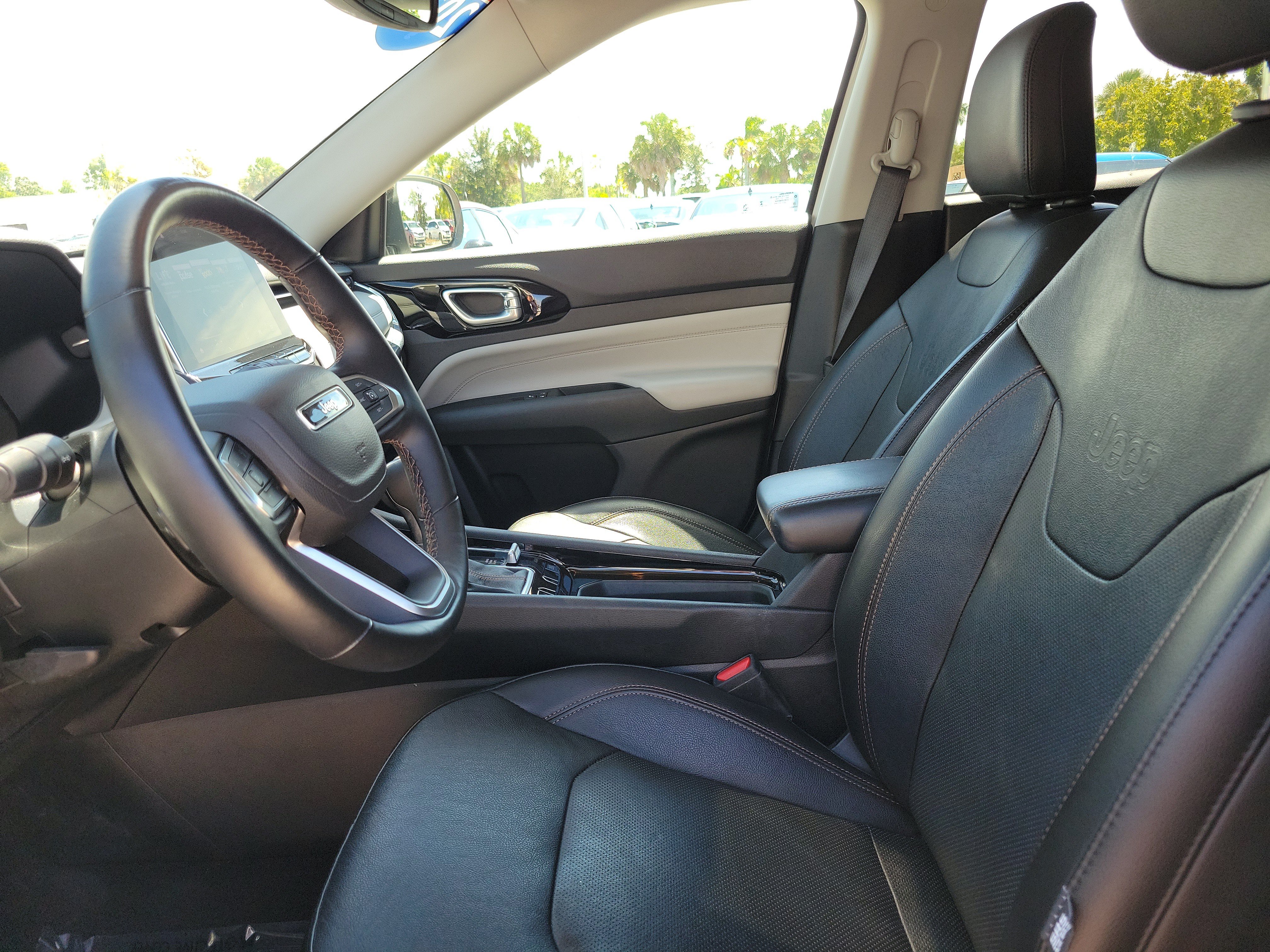 Used 2022 Jeep Compass Limited AWD/4WD image 25