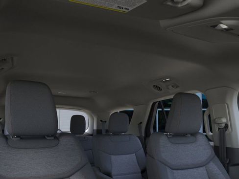 New 2026 Ford Explorer Active image 22