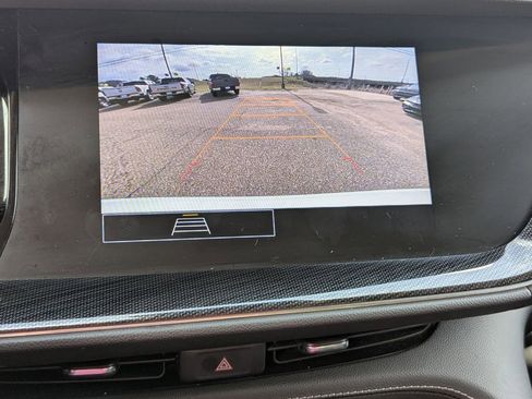 Used 2023 Buick Envision Preferred image 11