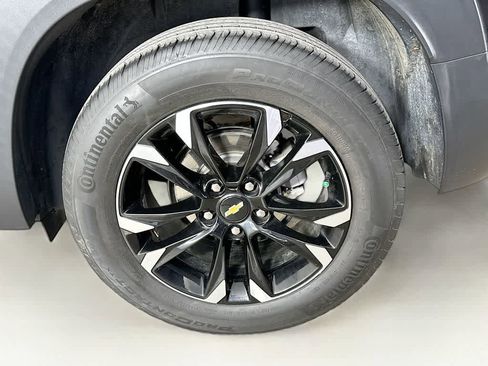Used 2023 Chevrolet TrailBlazer LT w/ Convenience Package FWD image 8